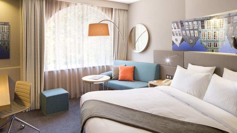 Hotel Crowne Plaza By Ihg Brujas