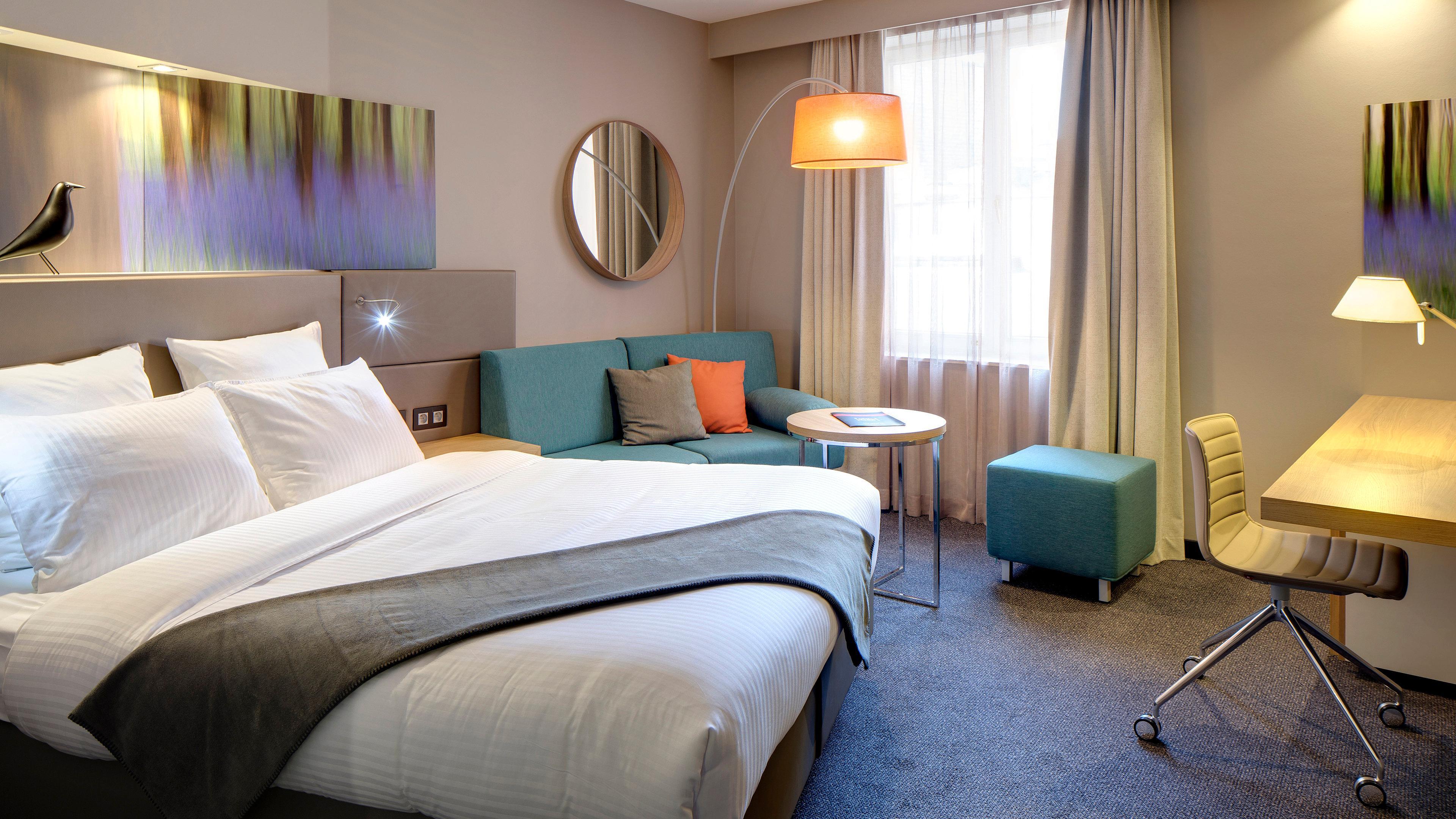 Hotel Crowne Plaza By Ihg Brujas